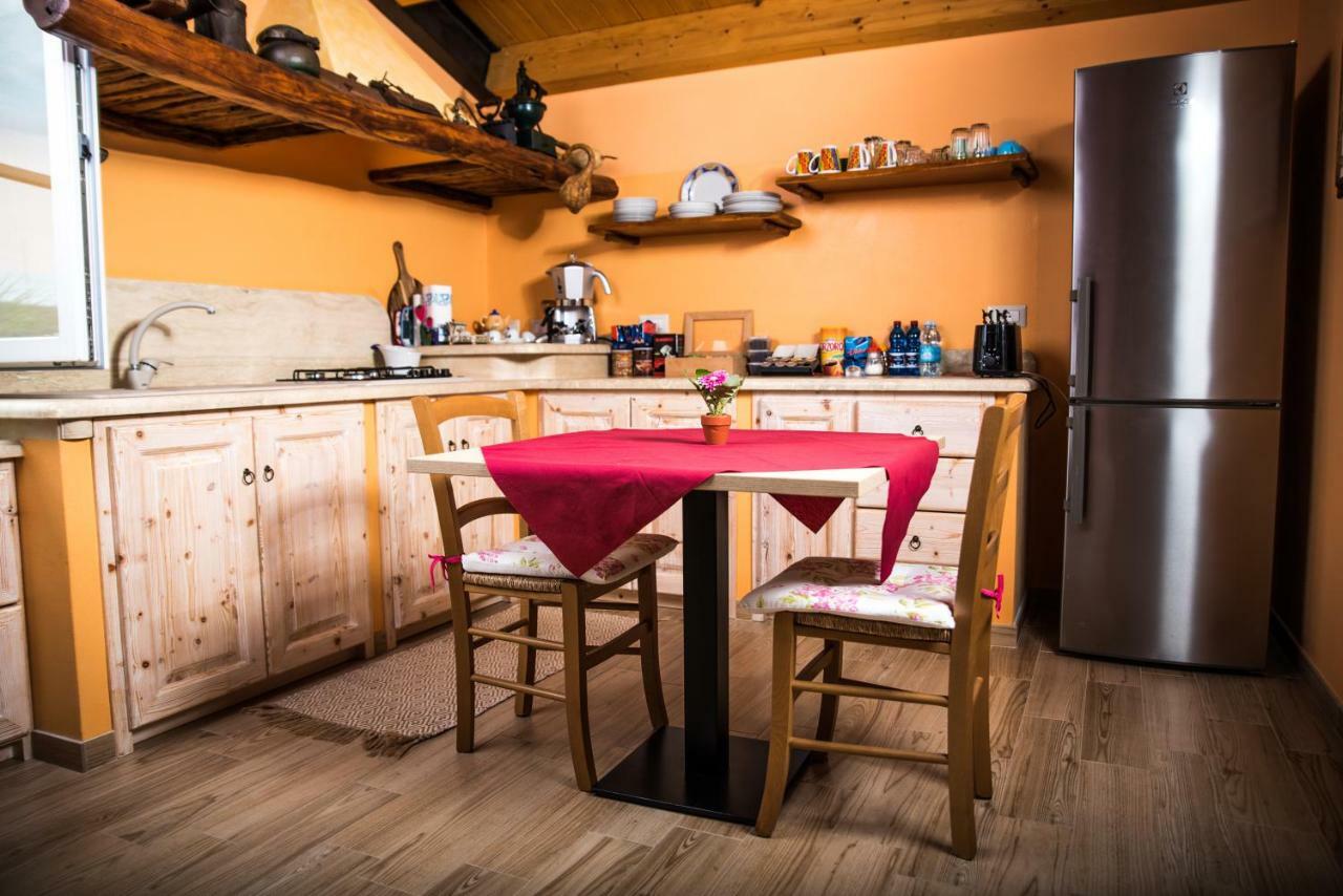 B&B Il Cenerino Sant'Antìoco Eksteriør billede